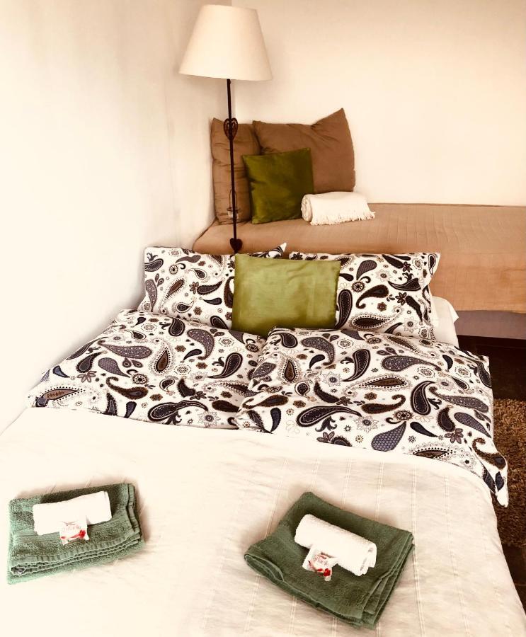 Jazmin Vendeghaz Es 2 Fos Studio Apartman Pogany Экстерьер фото